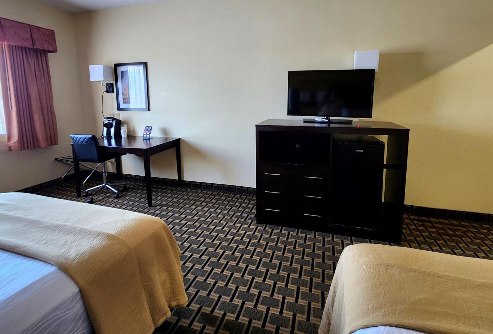 Days Inn & Suites By Wyndham Sam Houston Tollway Jersey Village Exteriör bild