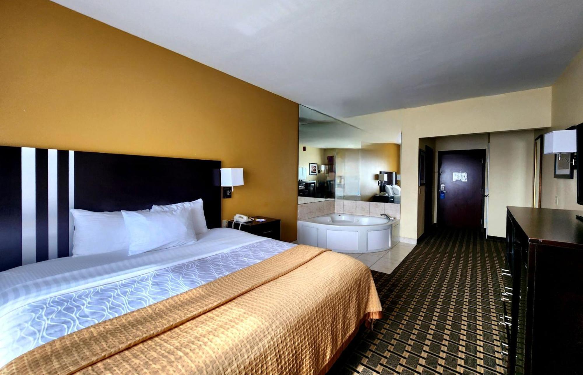 Days Inn & Suites By Wyndham Sam Houston Tollway Jersey Village Exteriör bild