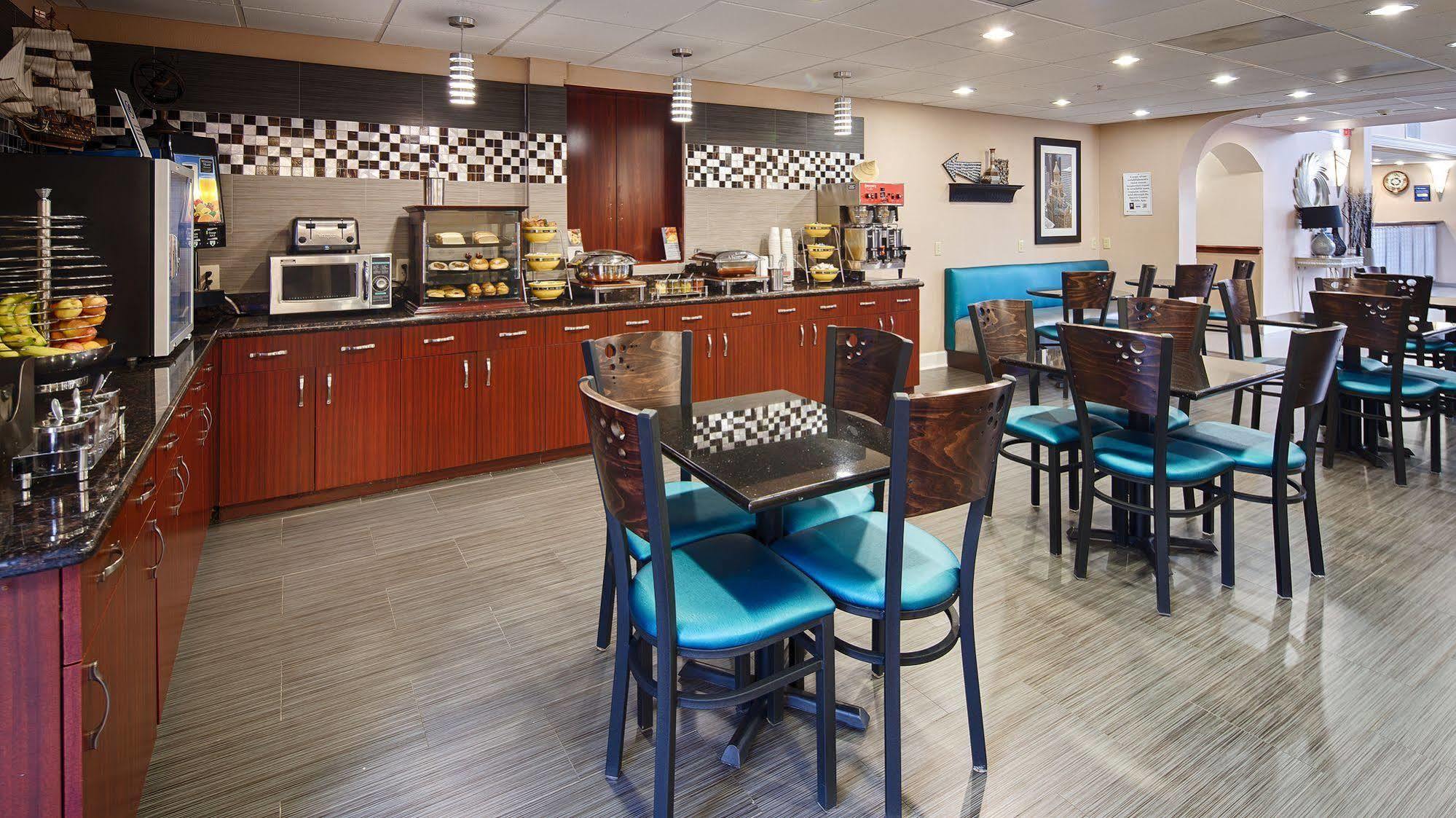 Days Inn & Suites By Wyndham Sam Houston Tollway Jersey Village Exteriör bild